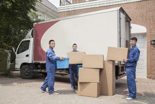 Local packing and unpacking support for homes and businesses in Lower Clapton