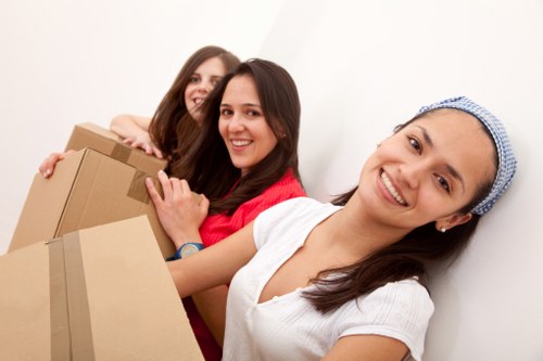 Checklist and packing preparation for a move in Lower Clapton